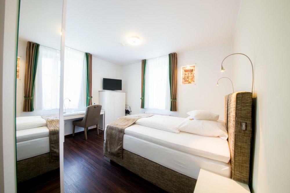 Landhotel Alte Toepferei Дуйсбург Екстер'єр фото